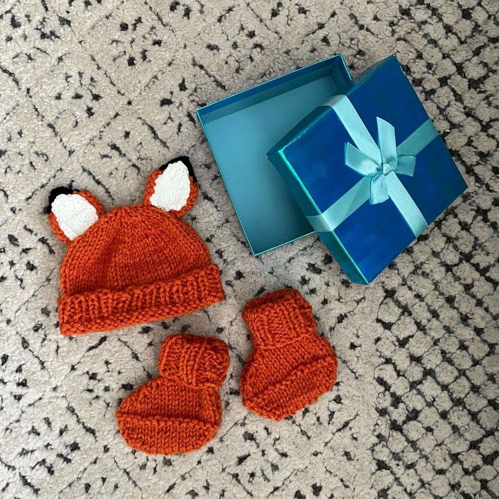 Knit Newborn Fox Hat and Booties